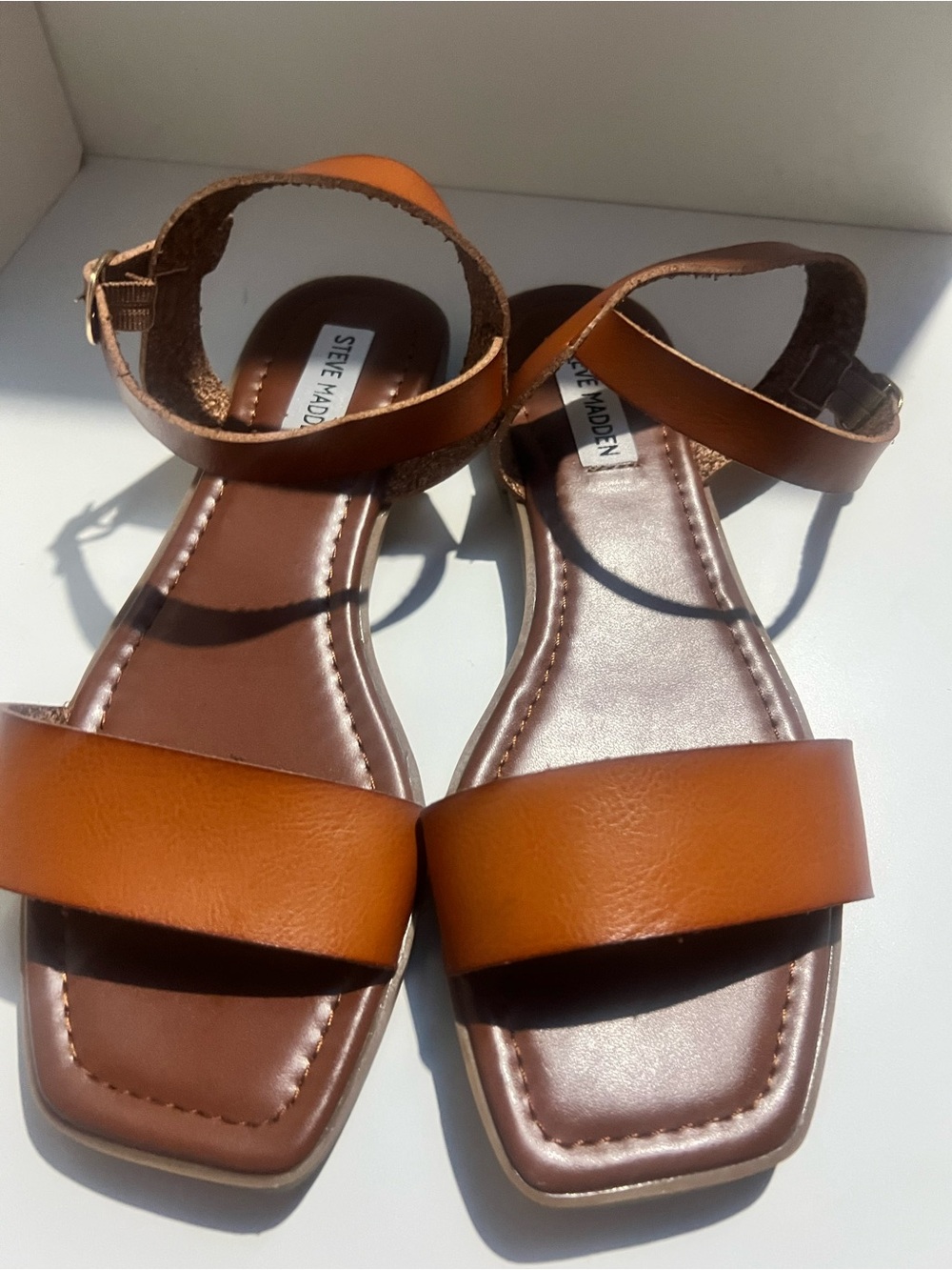 Steve Madden Brown Flat Buckle Sandals | Women’s 9 ✨